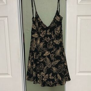 Forever 21 Summer Dress, Open Back, Great Condition! Women’s Size Small